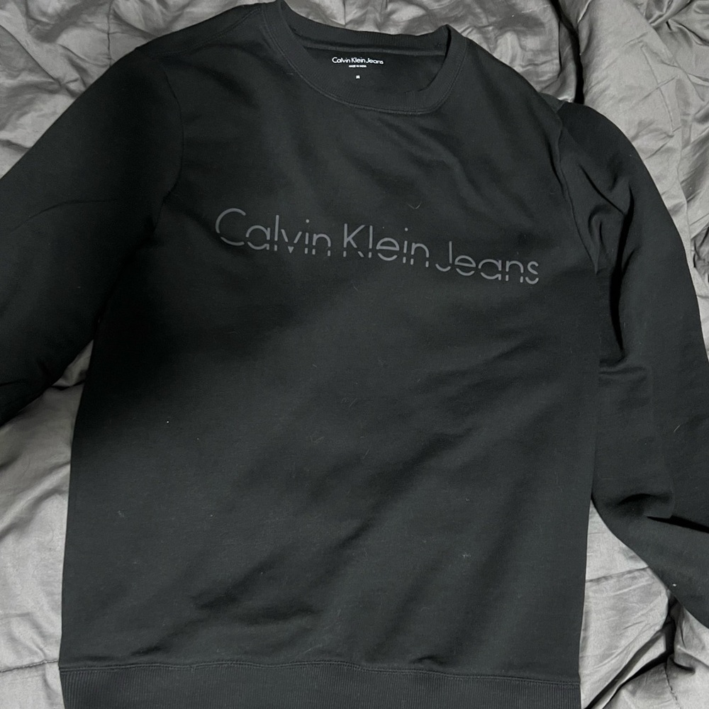 Black Men’s M Calvin Klein crewneck